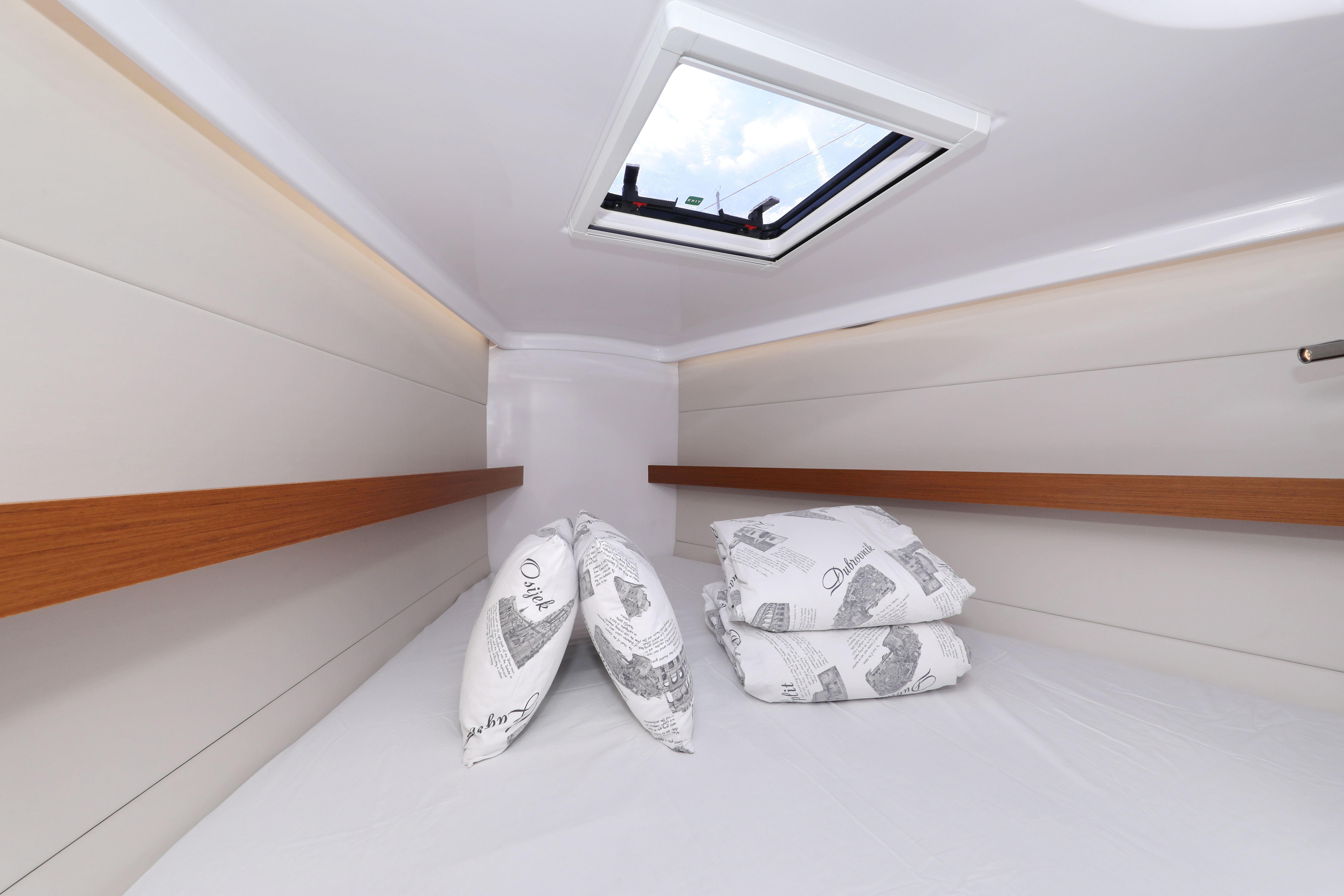 Beneteau First 36 | Katina