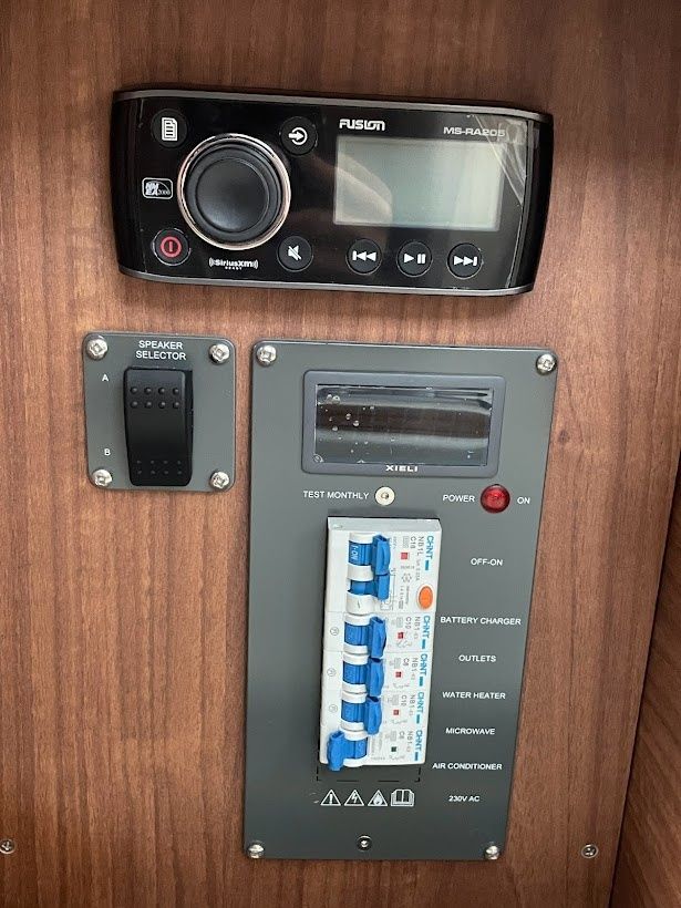 Quicksilver 855 Weekend | Tva