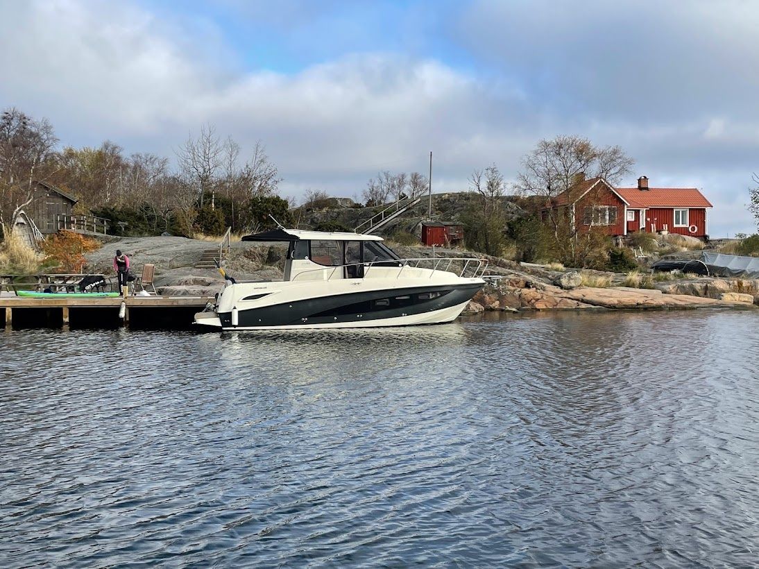 Quicksilver 855 Weekend | Tva