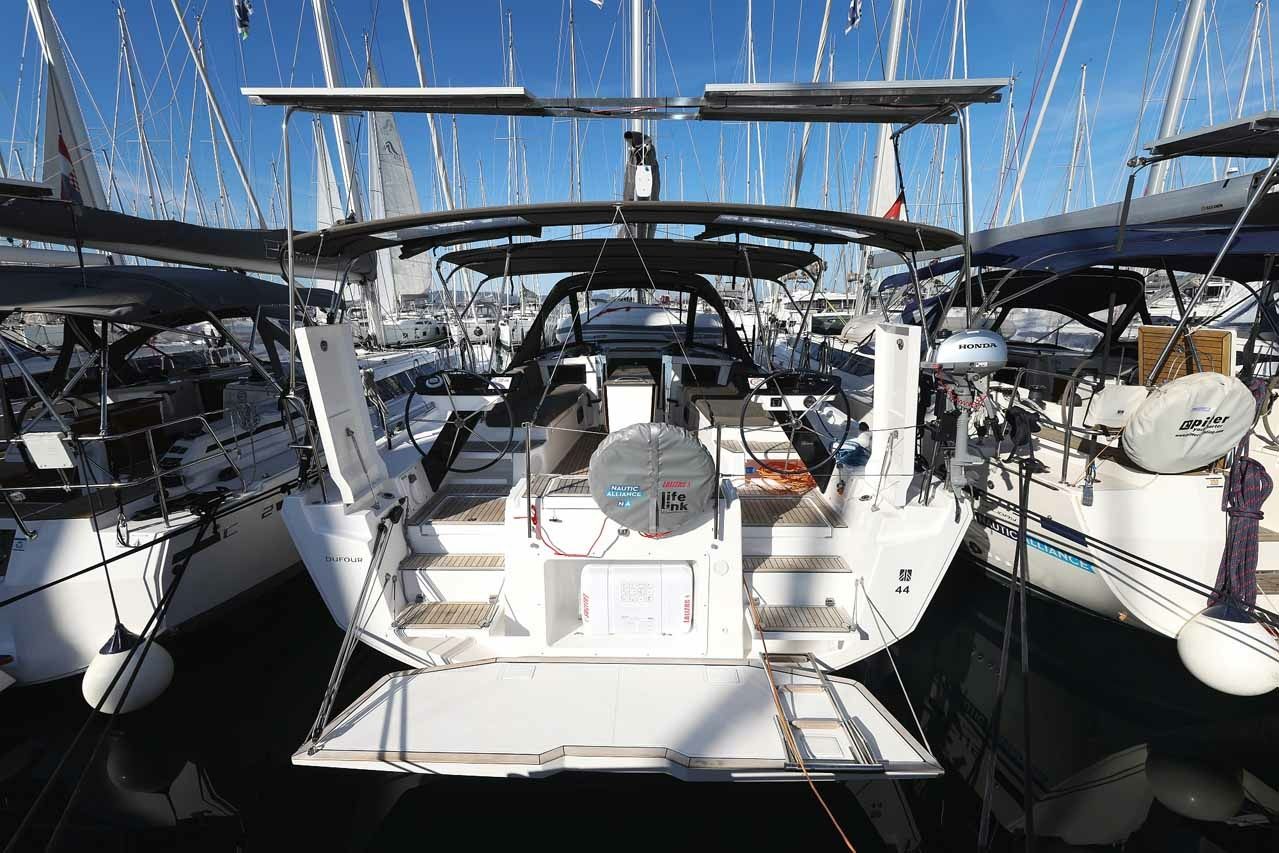 Dufour 44 | Acrux