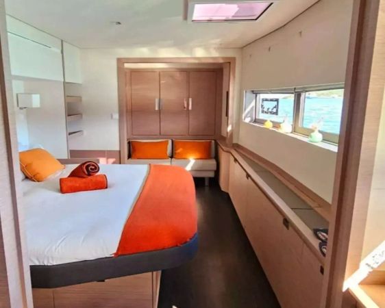 Fountaine Pajot Alegria 67 | Looma