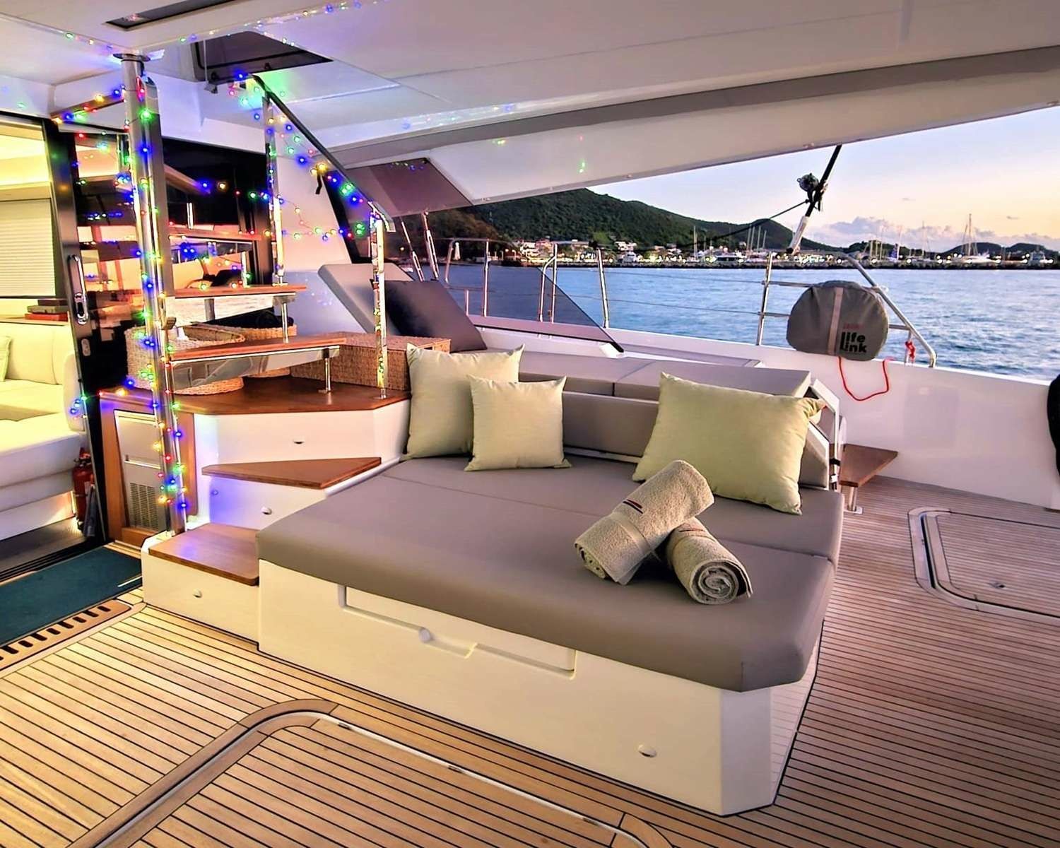 Fountaine Pajot Alegria 67 | Looma