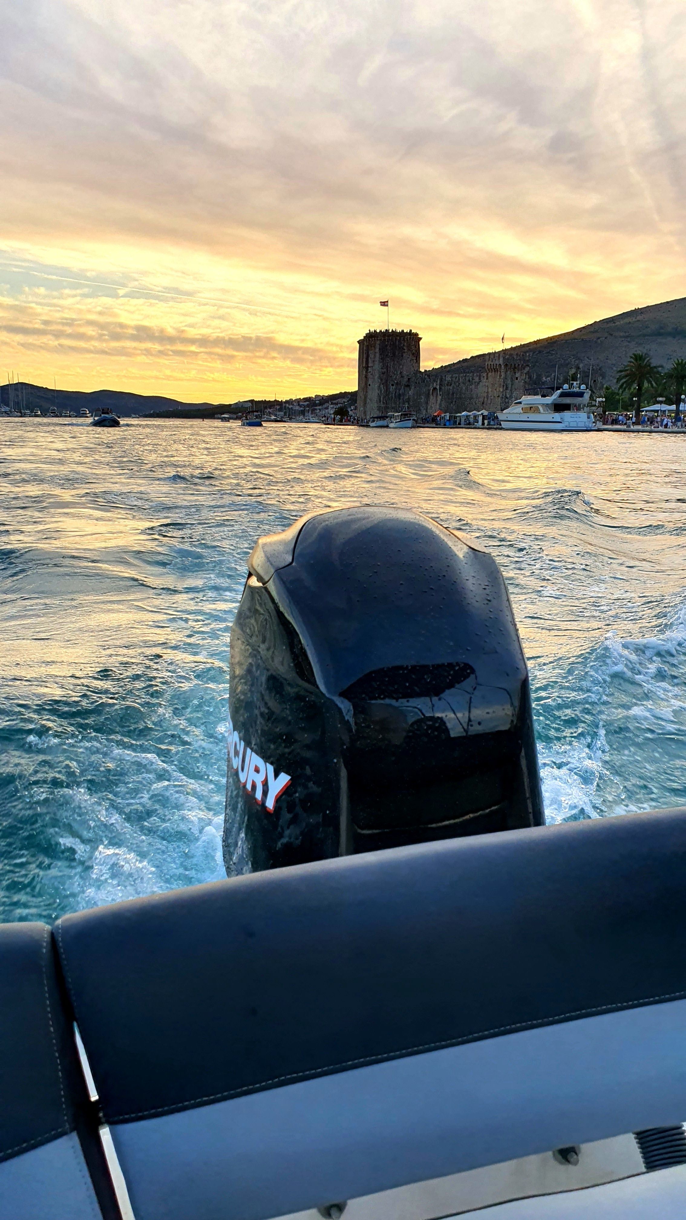 Galeon Galia 520 | Malecon