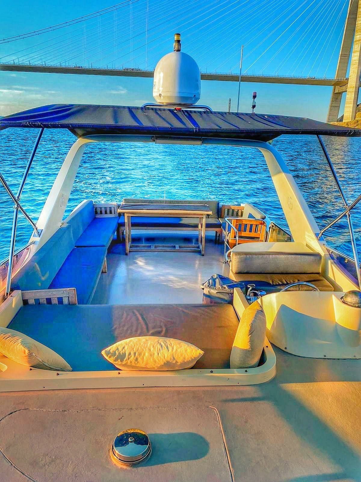 Custom Built 59 | Blue Iz