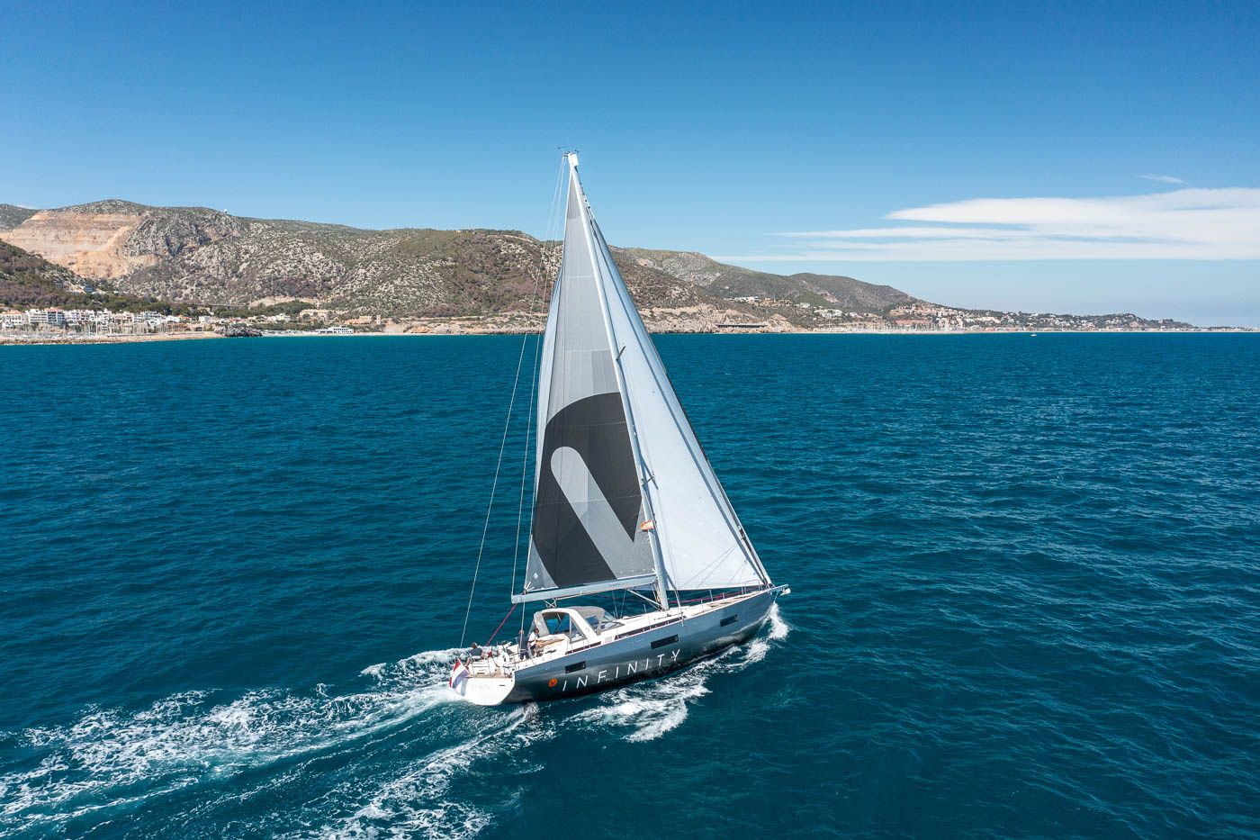 Beneteau Oceanis 60 | Infinity