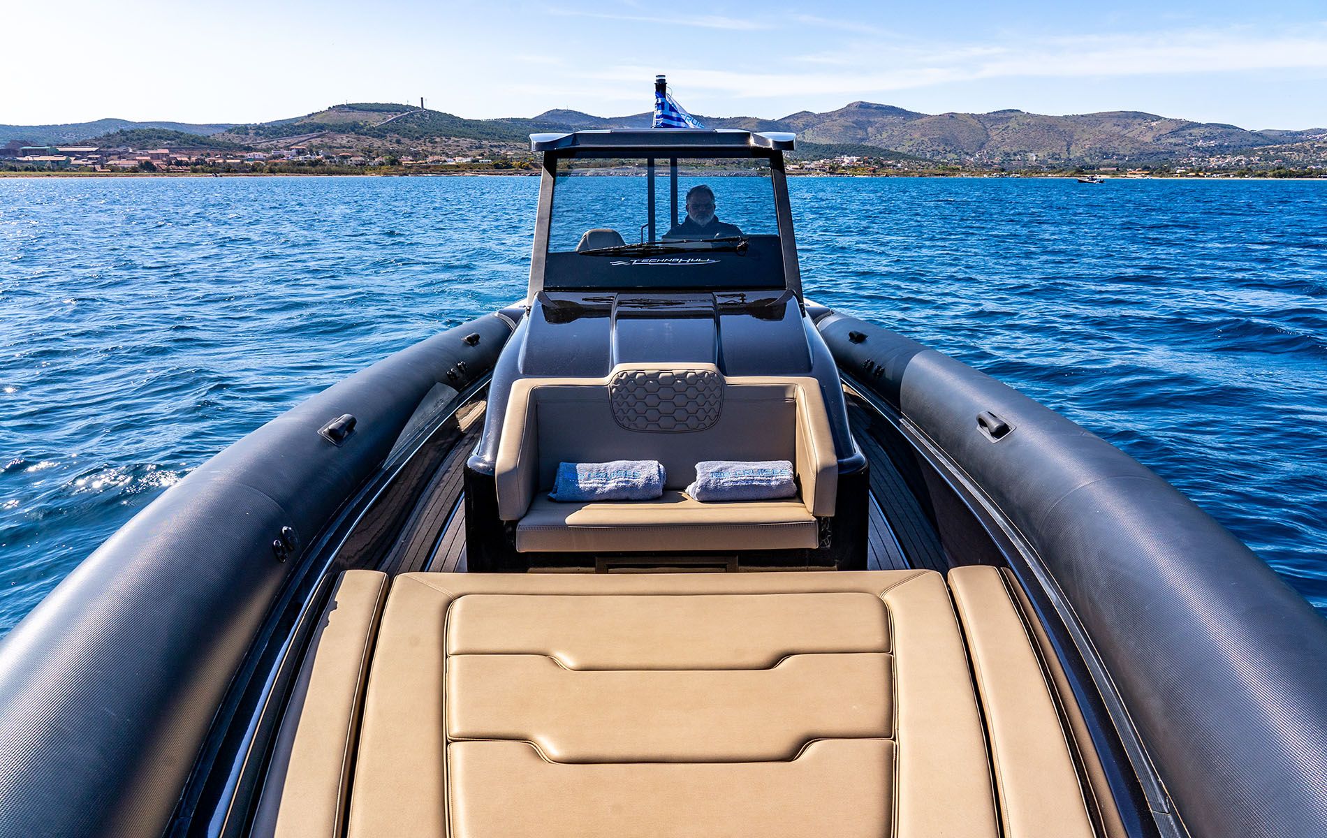 Technohull 40 | KalliVez