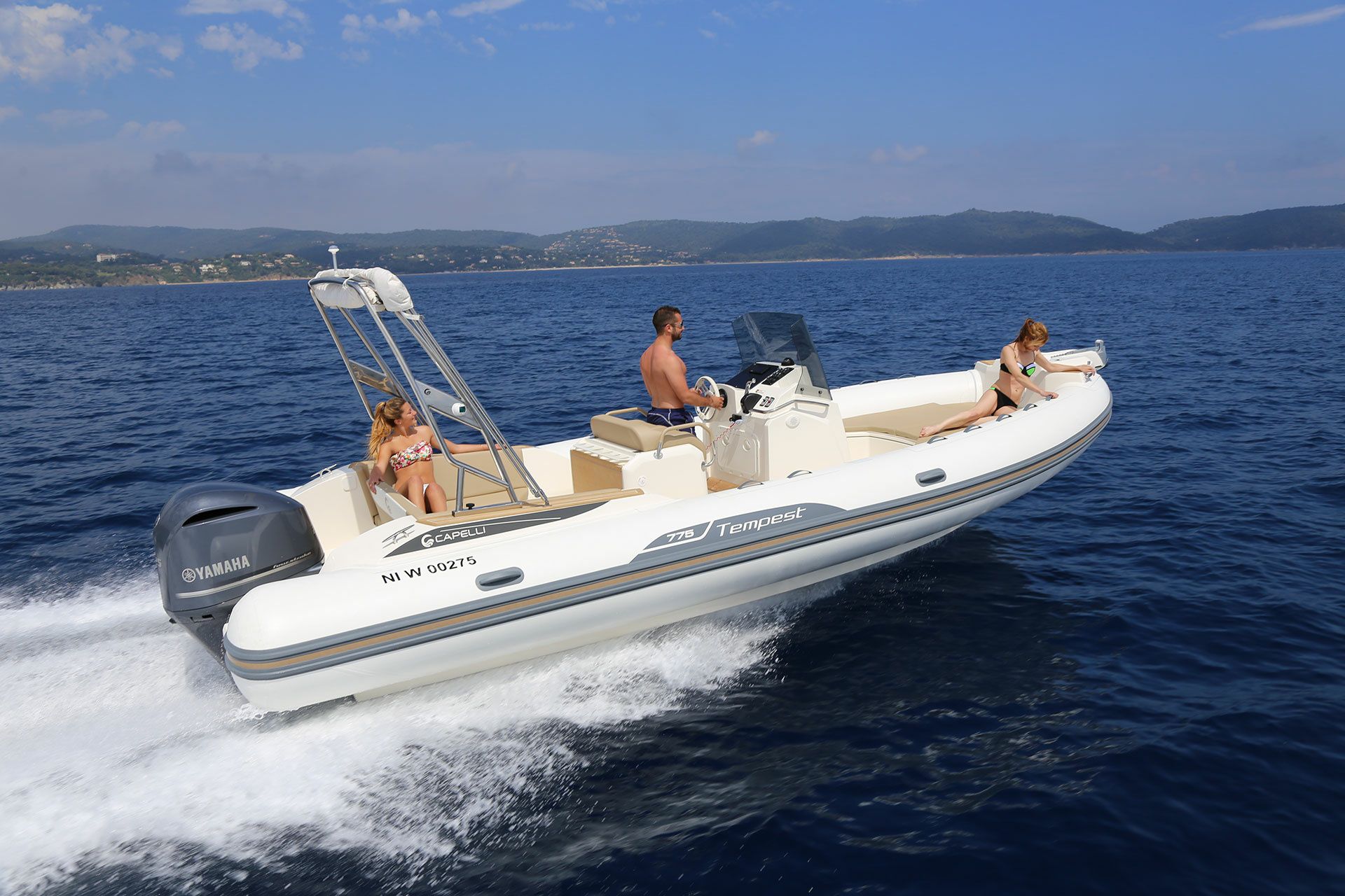 Capelli Tempest 775 | Sea Wind