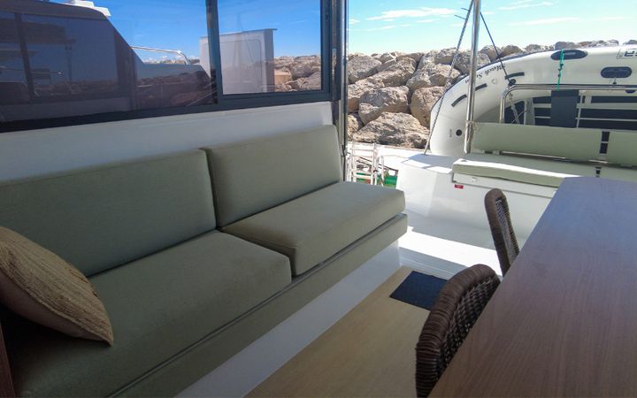 Bali Catspace | Black Swan