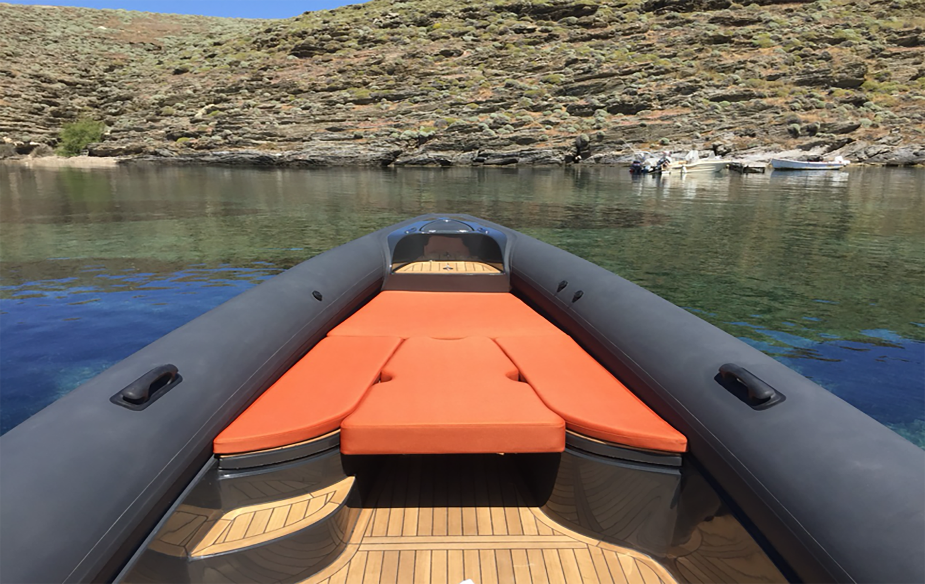 Technohull 999 | Tak