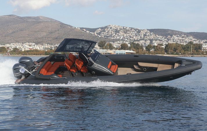 Technohull 999 | Tak