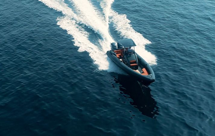 Technohull 999 | Tak