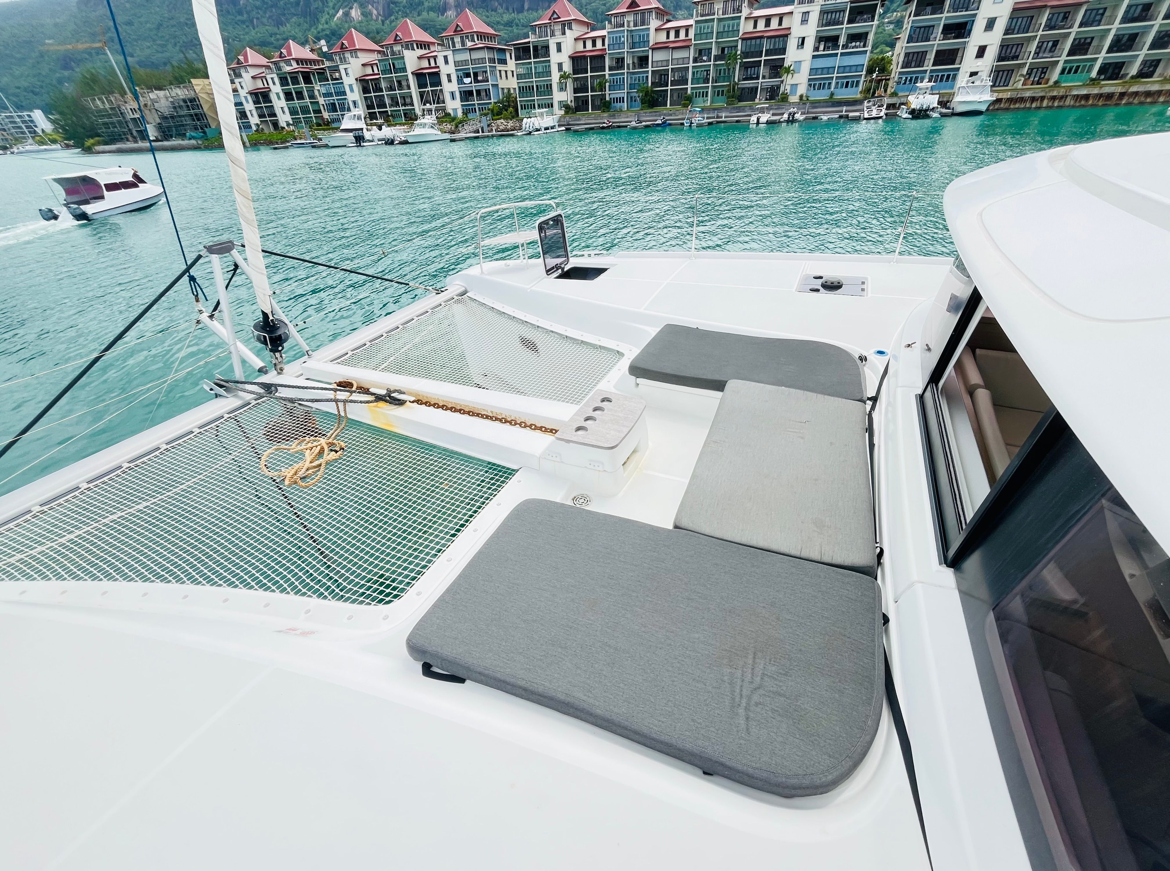 Lagoon 46 | Napa Naryen