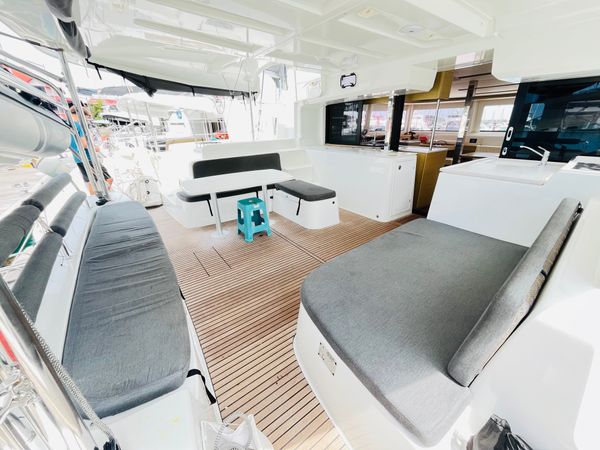 Lagoon 46 | Napa Naryen