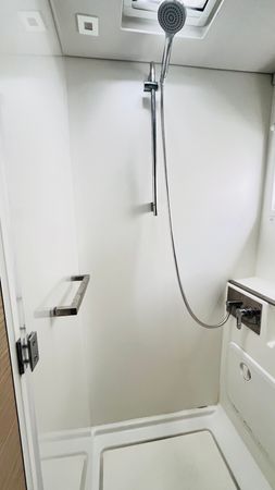 Lagoon 46 | Napa Naryen