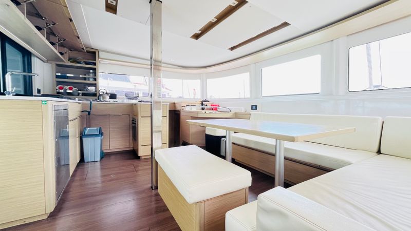 Lagoon 46 | Napa Naryen