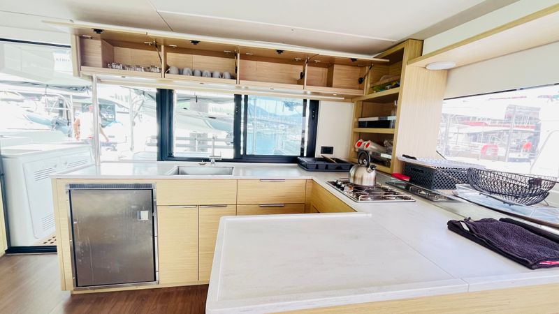 Lagoon 46 | Napa Naryen