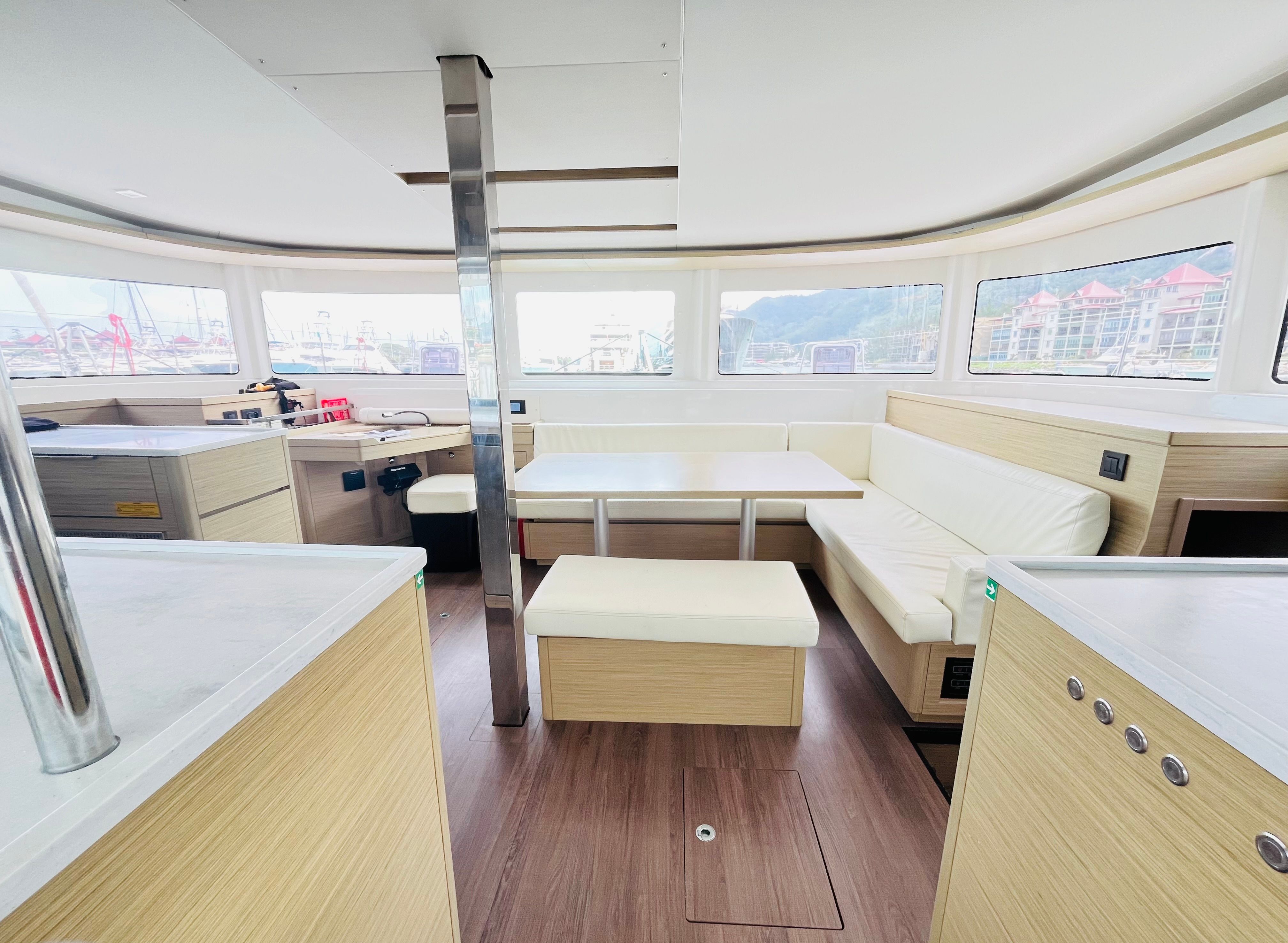 Lagoon 46 | Napa Naryen