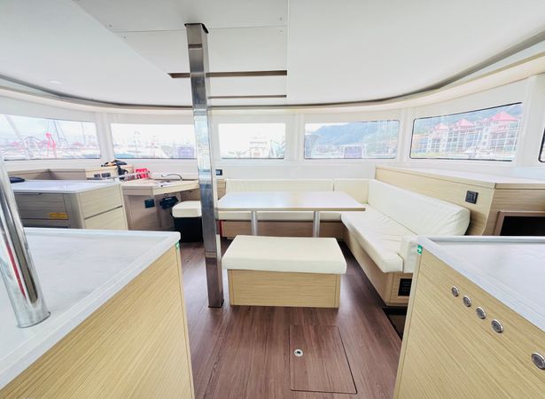 Lagoon 46 | Napa Naryen