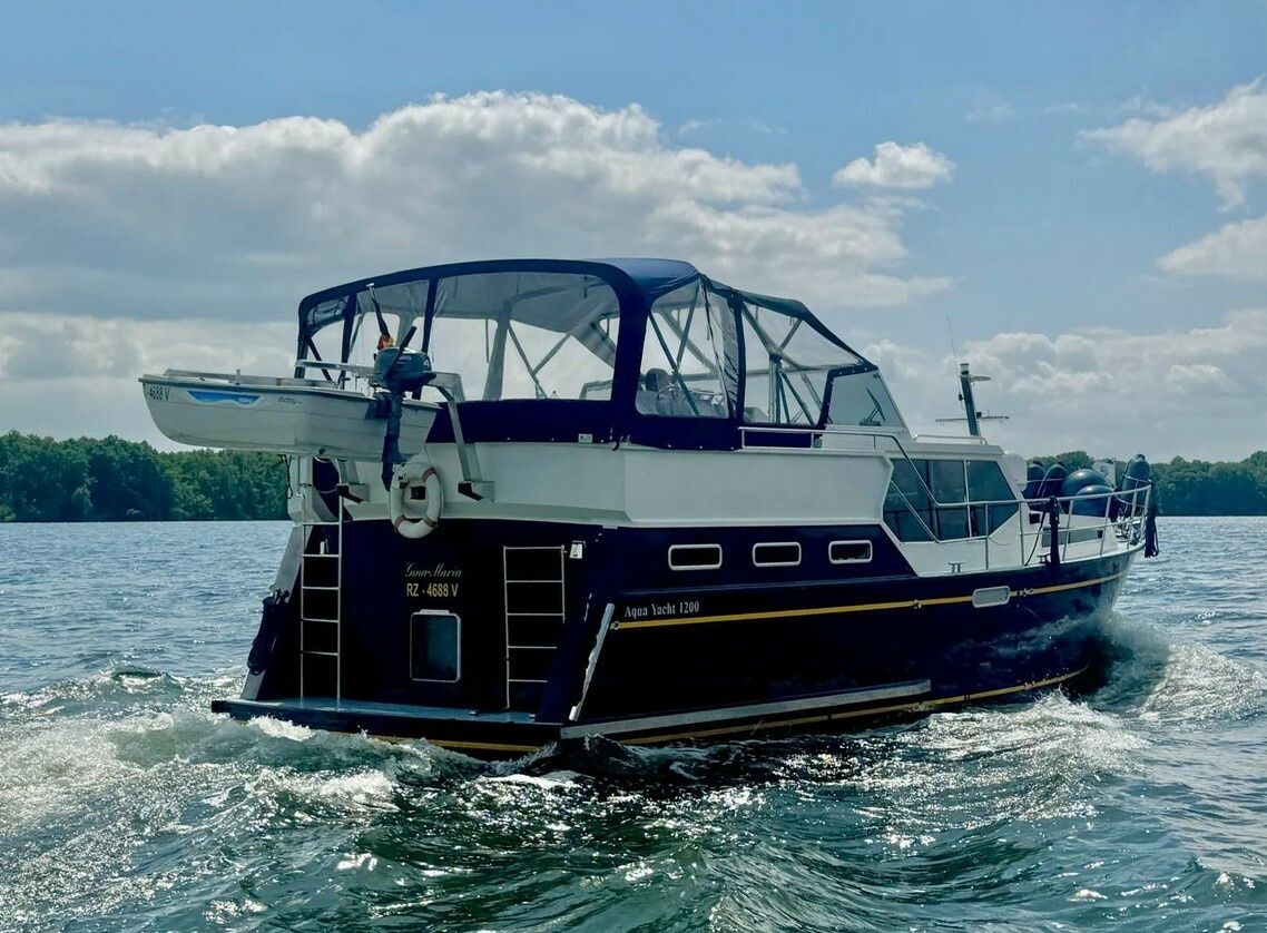 Aqua Yacht 1200 | Gina Maria