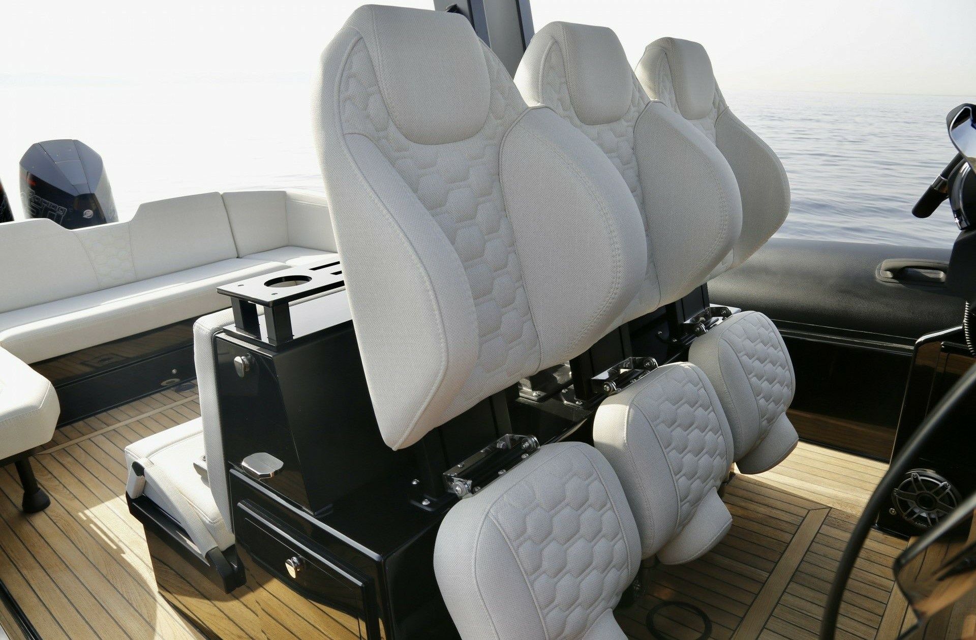 Technohull 38 | Seaduction