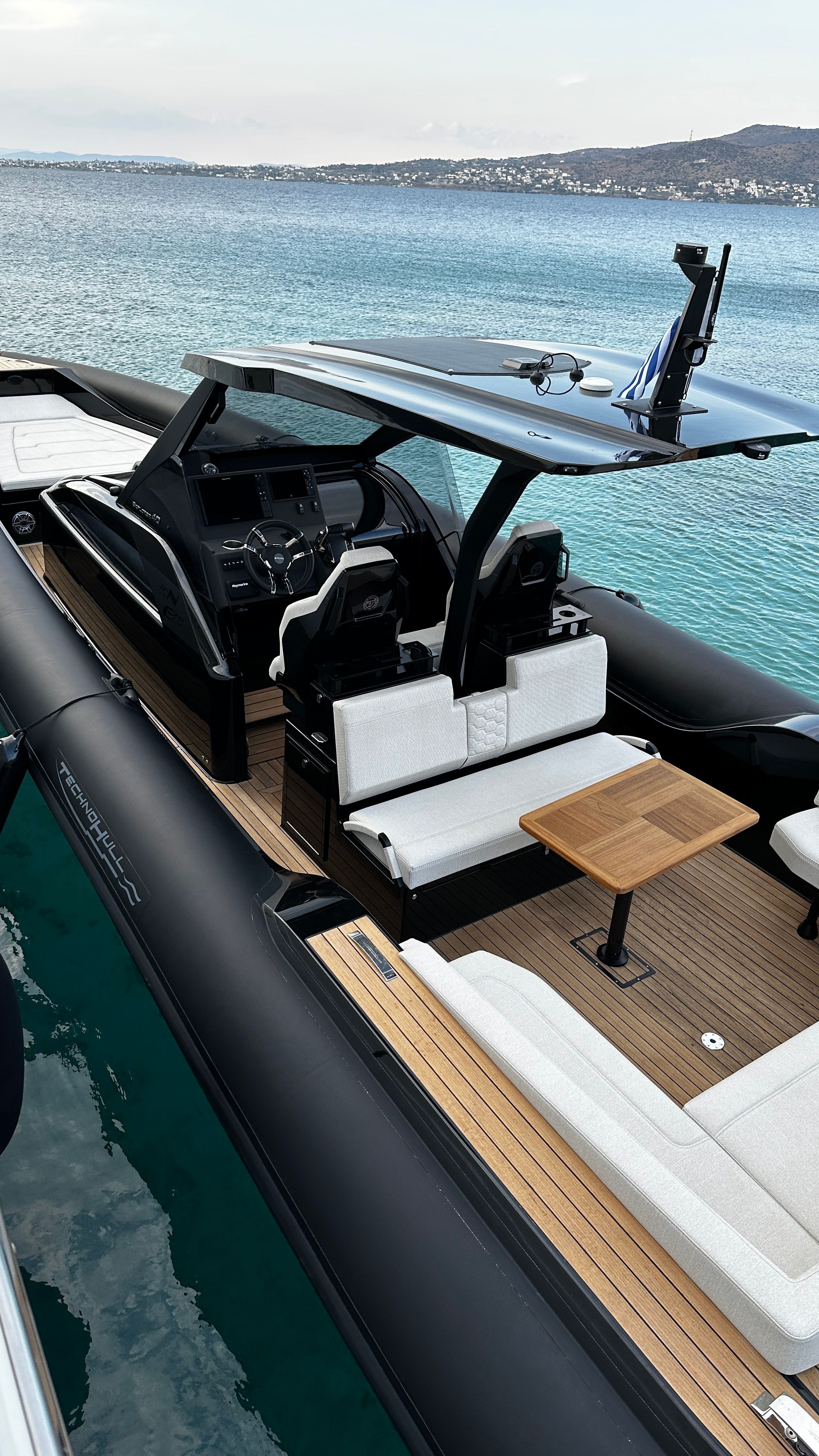 Technohull 38 | Seaduction