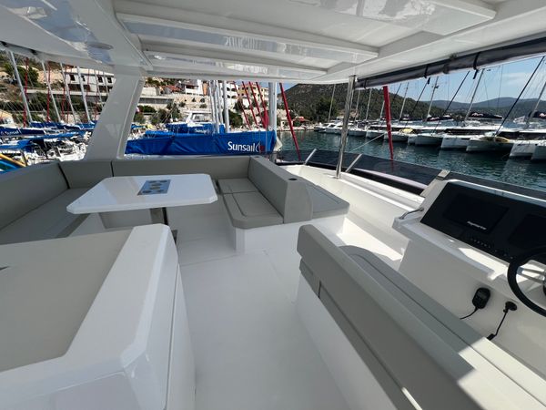 Leopard 46 | Moorings 24