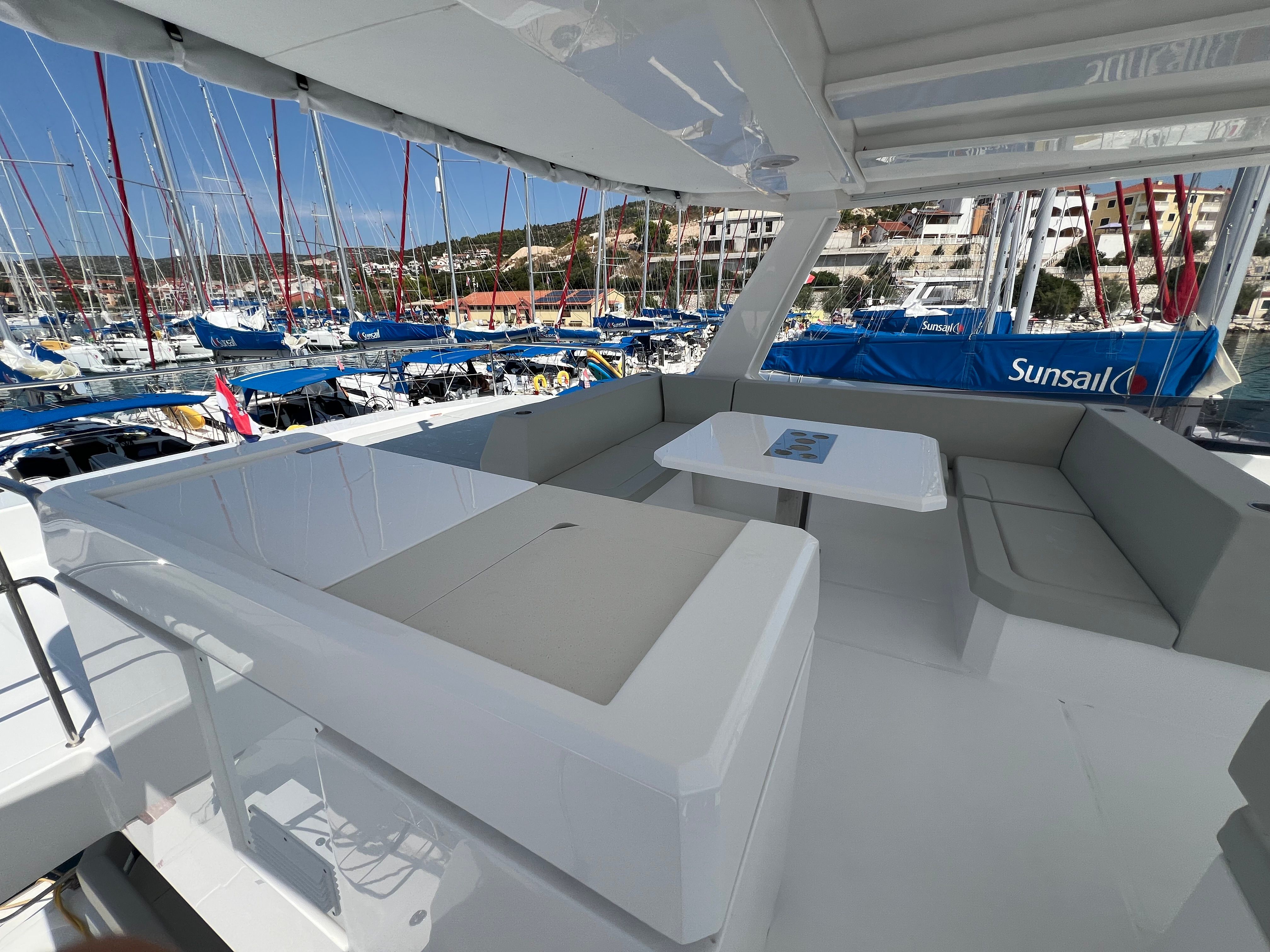 Leopard 46 | Moorings 24