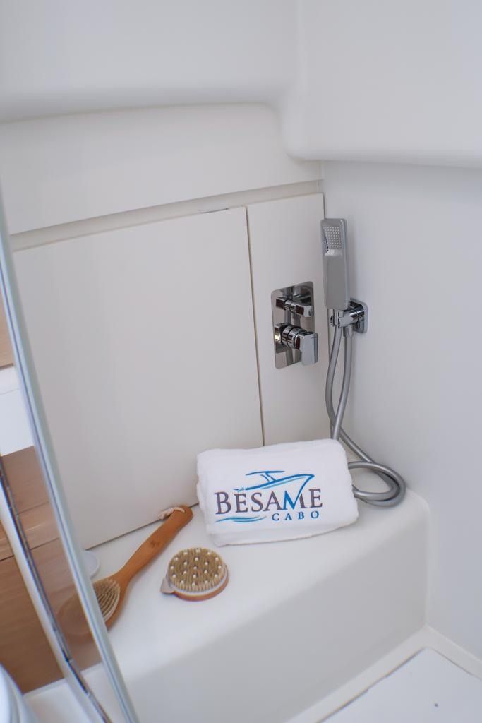 Pardo 43 | Besame