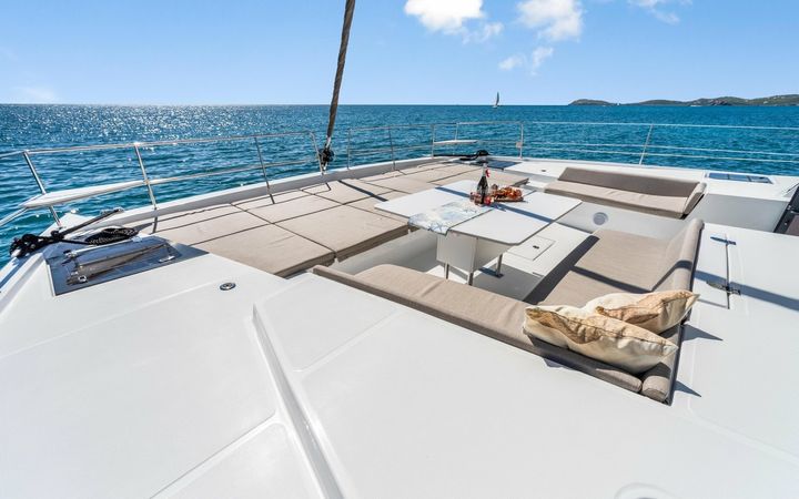 Bali 5.4 | C Sisters