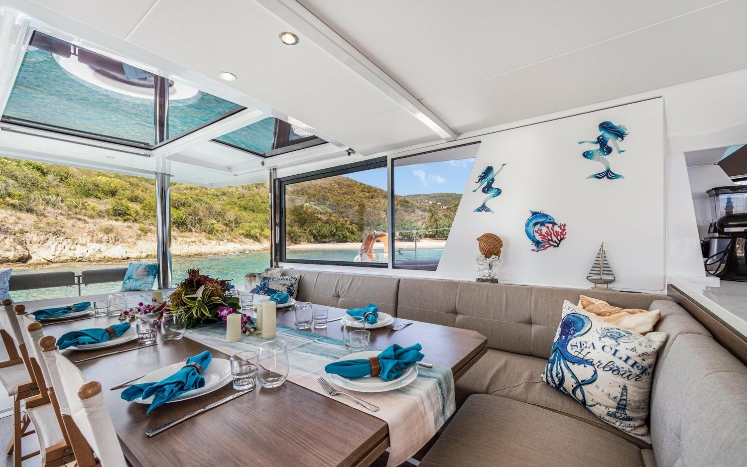 Bali 5.4 | C Sisters