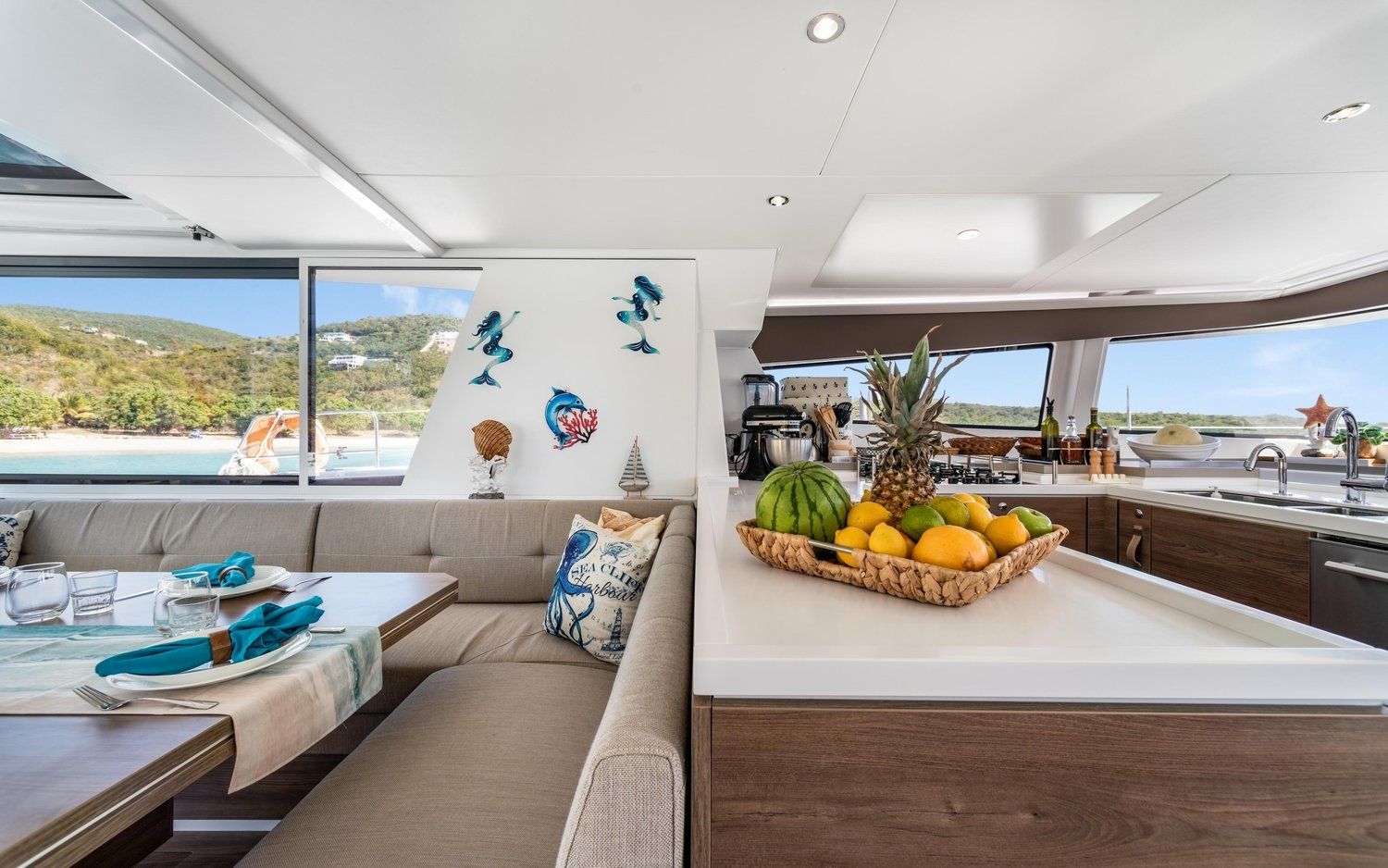 Bali 5.4 | C Sisters