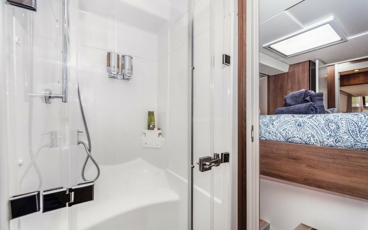 Bali 5.4 | C Sisters