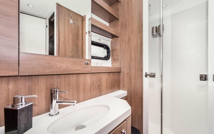 Bali 5.4 | C Sisters