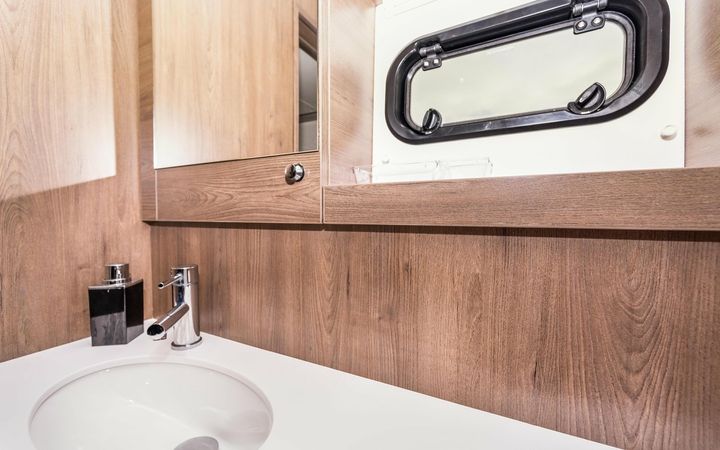 Bali 5.4 | C Sisters