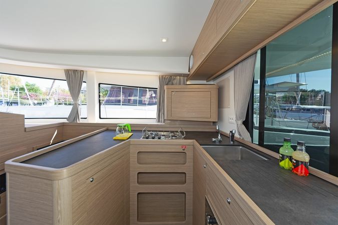 Lagoon 42 | Dream Waters