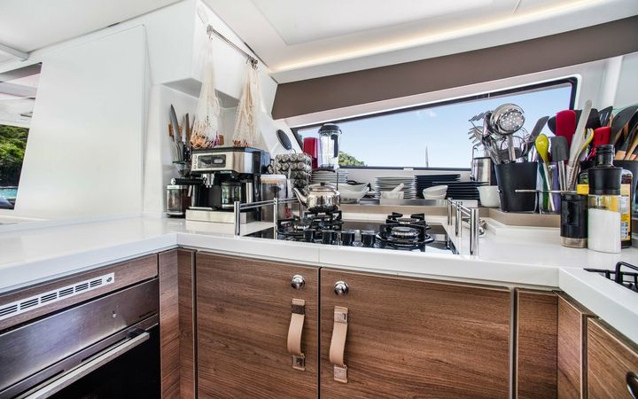 Bali 5.4 | Permabear