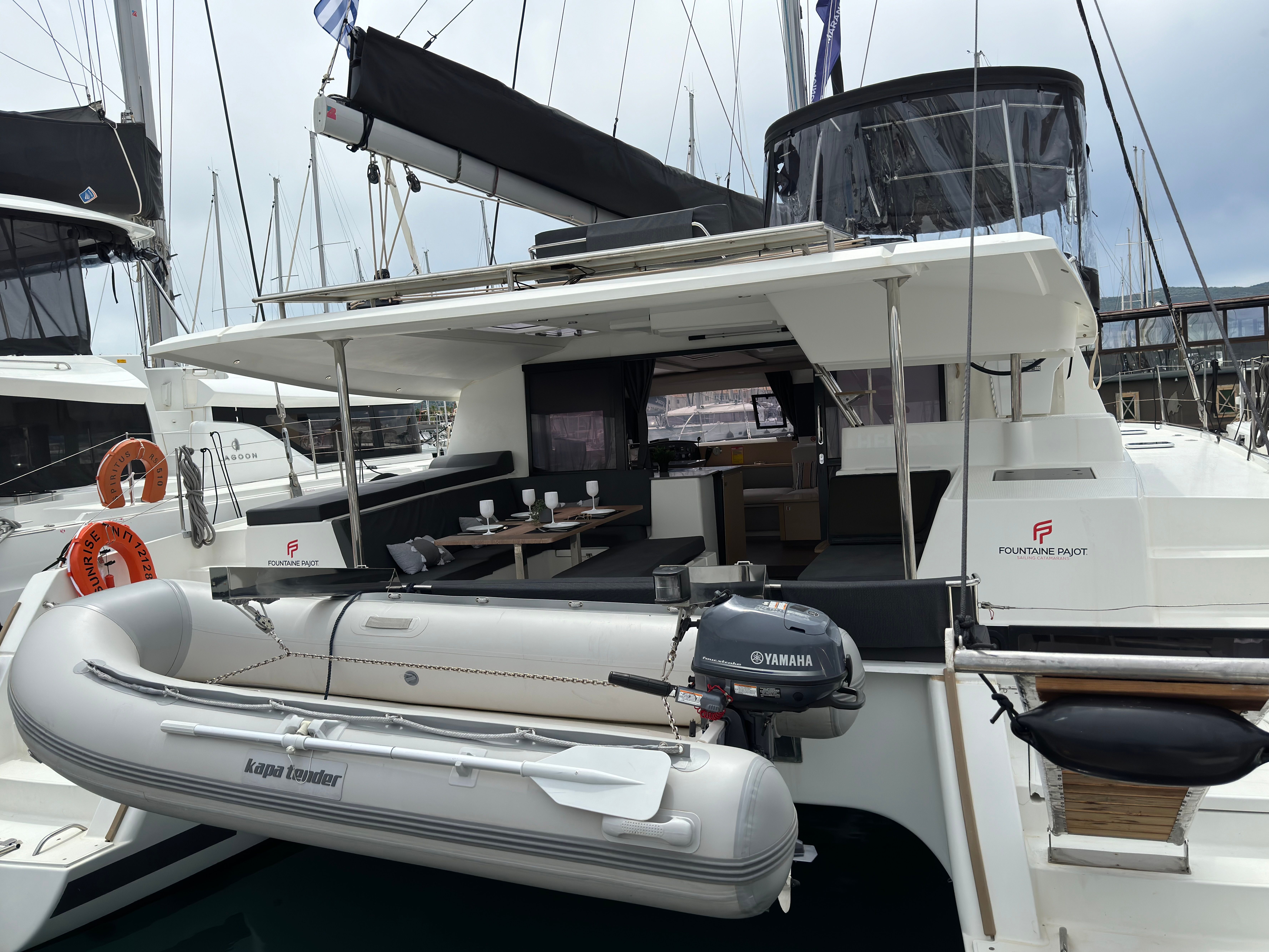 Fountaine Pajot Helia 44 | Sunrise
