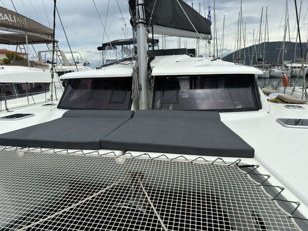 Fountaine Pajot Helia 44 | Sunrise
