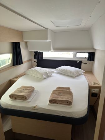 Fountaine Pajot Helia 44 | Sunrise