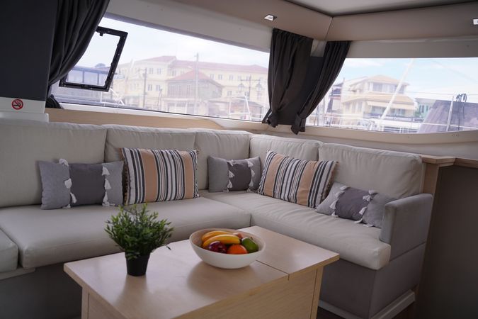 Fountaine Pajot Helia 44 | Sunrise