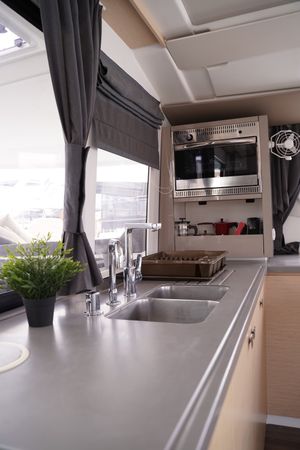 Fountaine Pajot Helia 44 | Sunrise