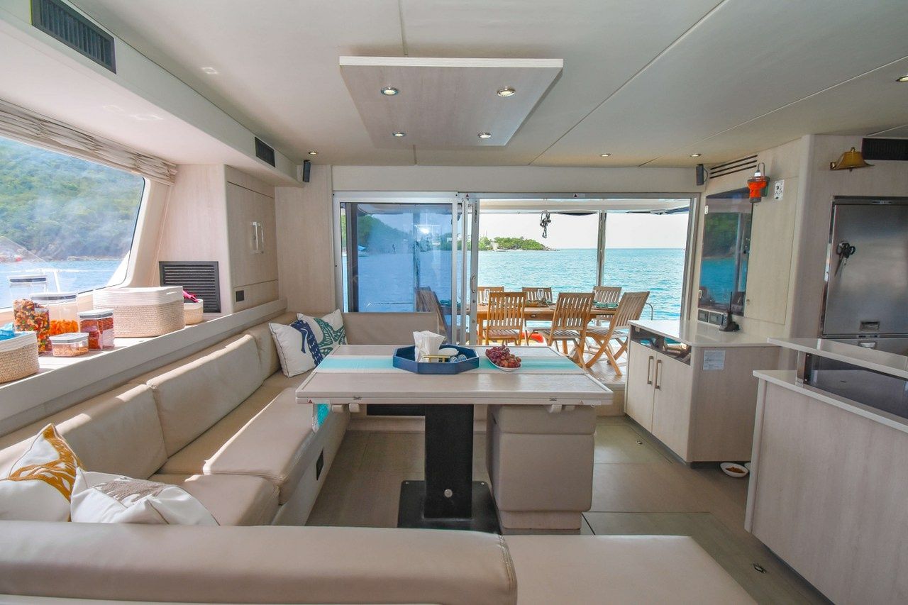 Leopard 58 | Barefoot Cowboy