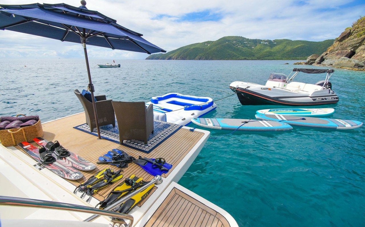 Ferretti 880 | Indulge 2