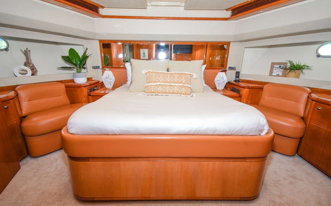 Ferretti 880 | Indulge 2