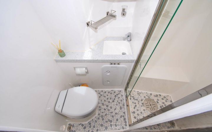 Majestic 570 Fly | Adventure Us