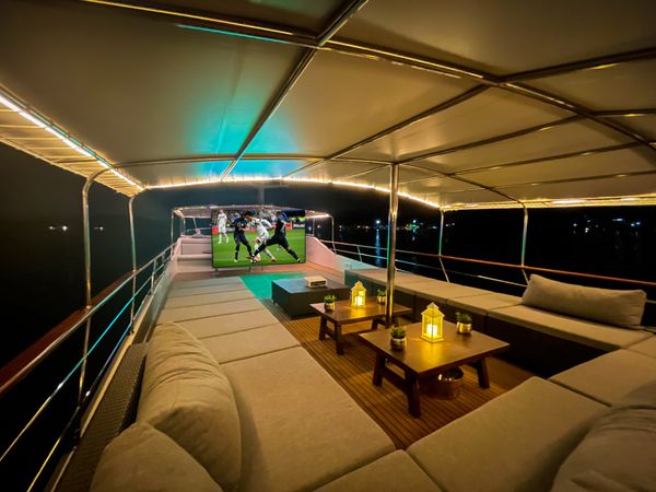 Custom Built 70 | Siam Princess