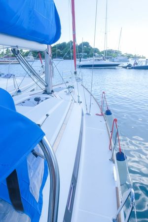 Jeanneau 419 | Makin Memories