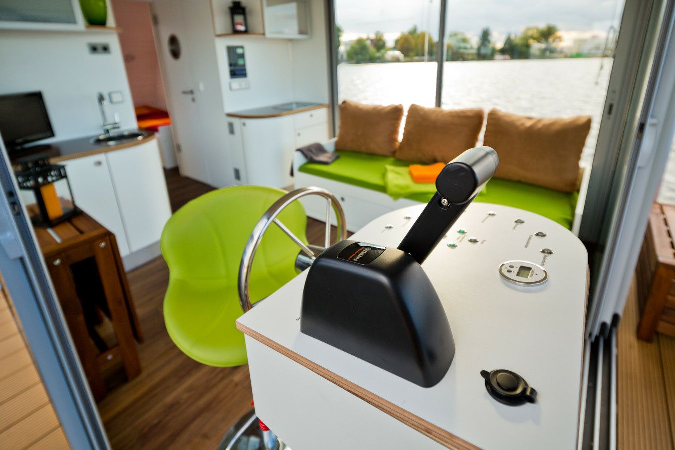 Nautilus Nautino Maxi | Watergate