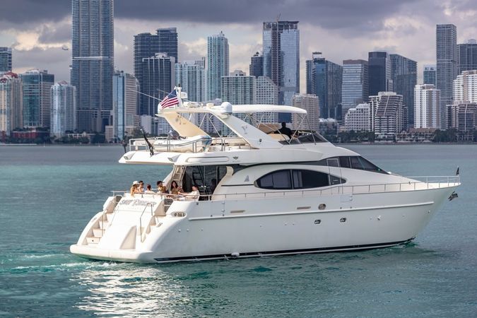 Azimut 70 Sea Jet | Salt Shaker