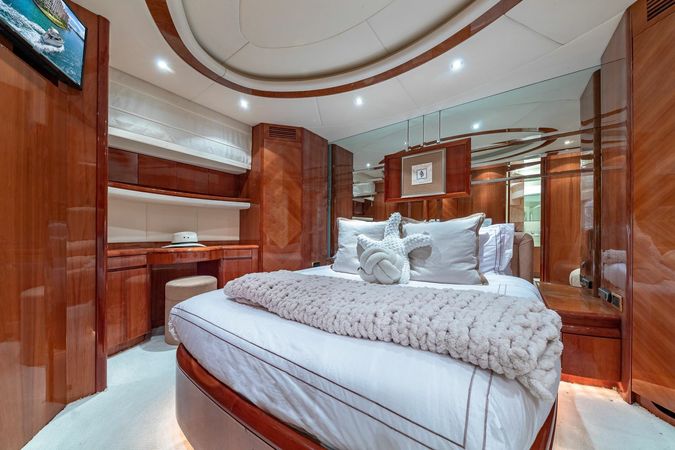 Azimut 70 Sea Jet | Salt Shaker